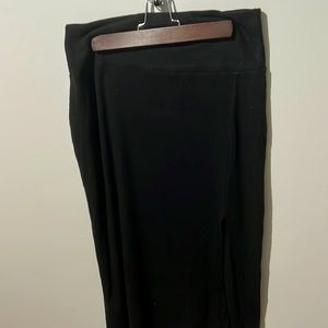 Ribbed Flowy MIDI-Skirt